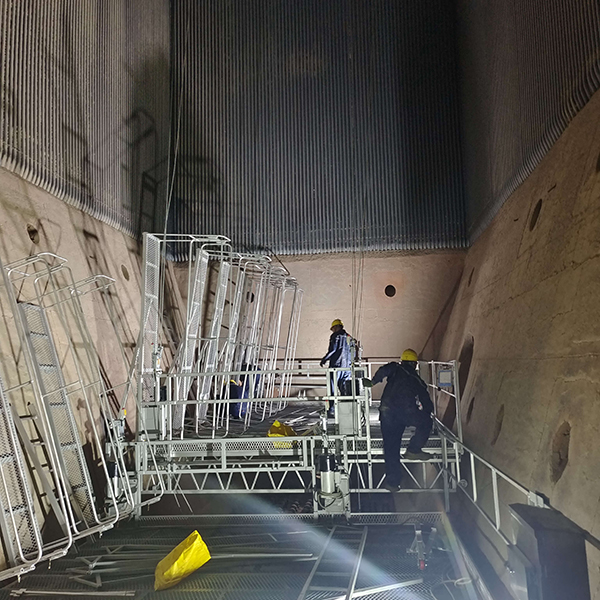 卷揚式鍋爐爐膛檢修升降平臺批發