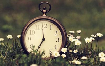 關(guān)于珍惜時(shí)間的優(yōu)美英語(yǔ)句子