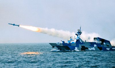 為什么制導(dǎo)炮彈能精確打擊目標(biāo)？