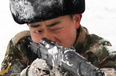 為什么瞄準(zhǔn)喜歡睜一只眼閉一只眼