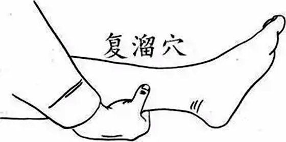 為什么有的人容易出汗,愛(ài)出汗的人是什么體質(zhì)