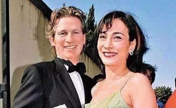 賭王大房為什么這么慘,賭王何鴻燊大房為何沒有分到家產(chǎn)