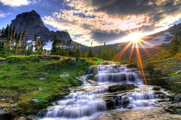 汨汨怎么讀,汨汨是什么意思,三點(diǎn)水加日念什么