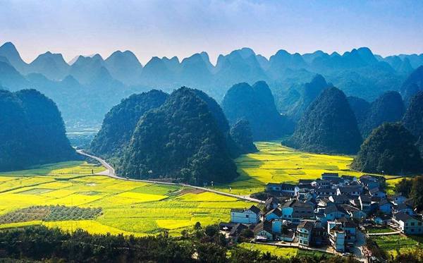 地殼運(yùn)動(dòng)產(chǎn)生的重慶喀斯特地貌