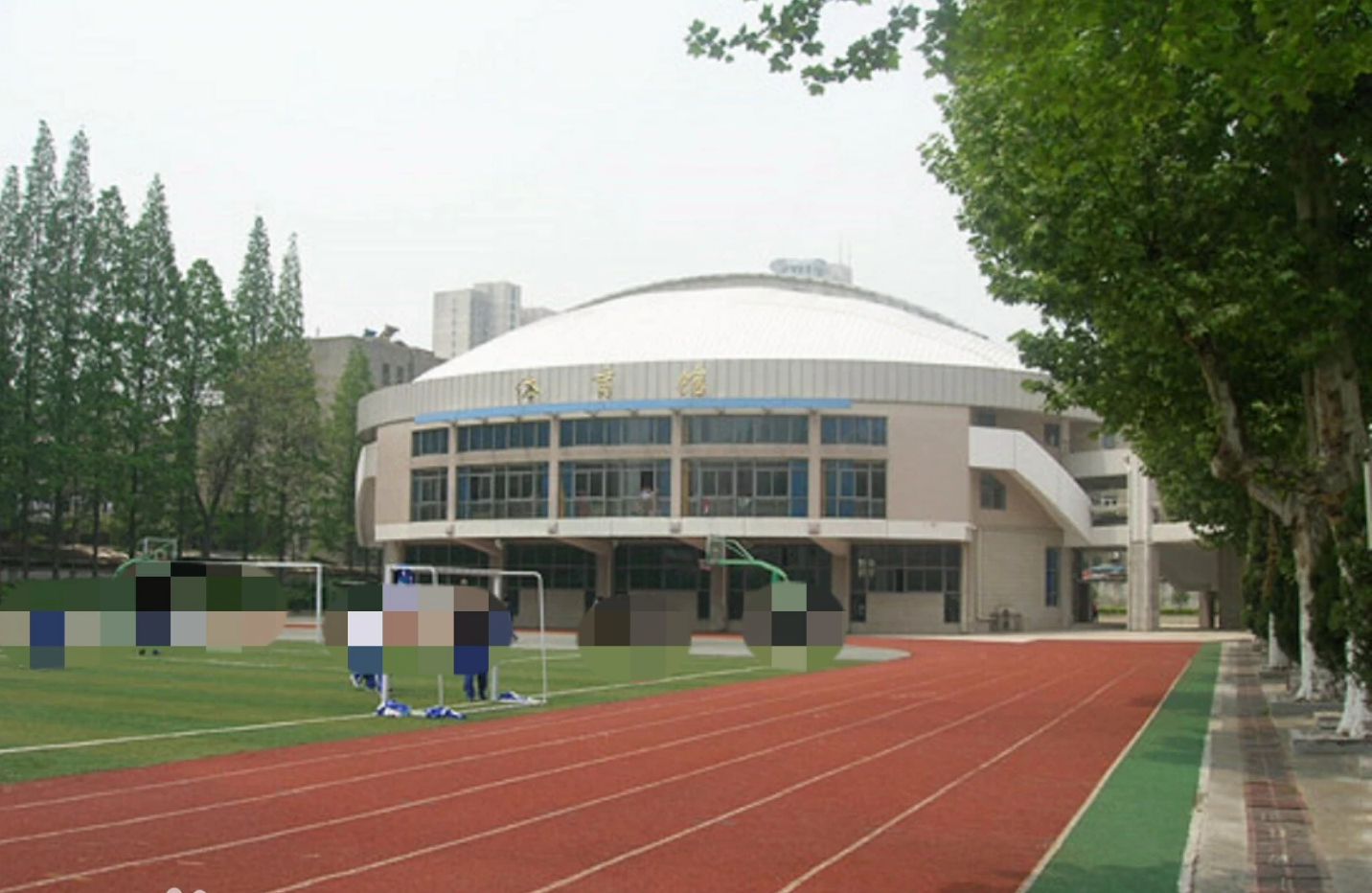 金陵中學簡介概況（建校歷史、地址、師資、校訓、環(huán)境）