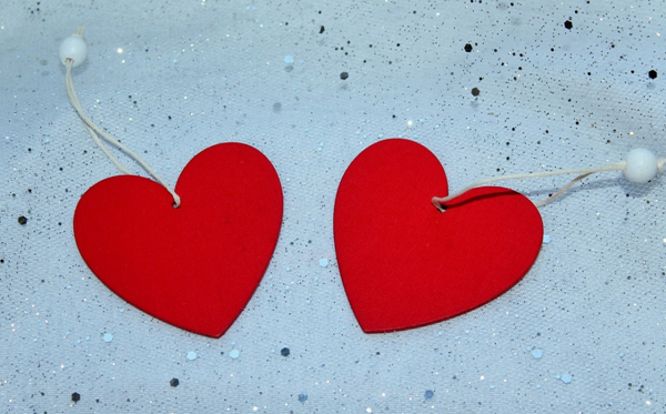 2026年情人節(jié)是幾月幾日,情人節(jié)送什么禮物給女朋友?